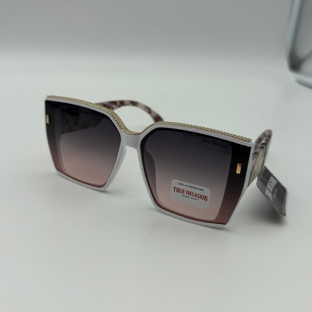 True Religion Oversized‎ Square Sunglasses – White & Marble Frame - Picture 3 of 12